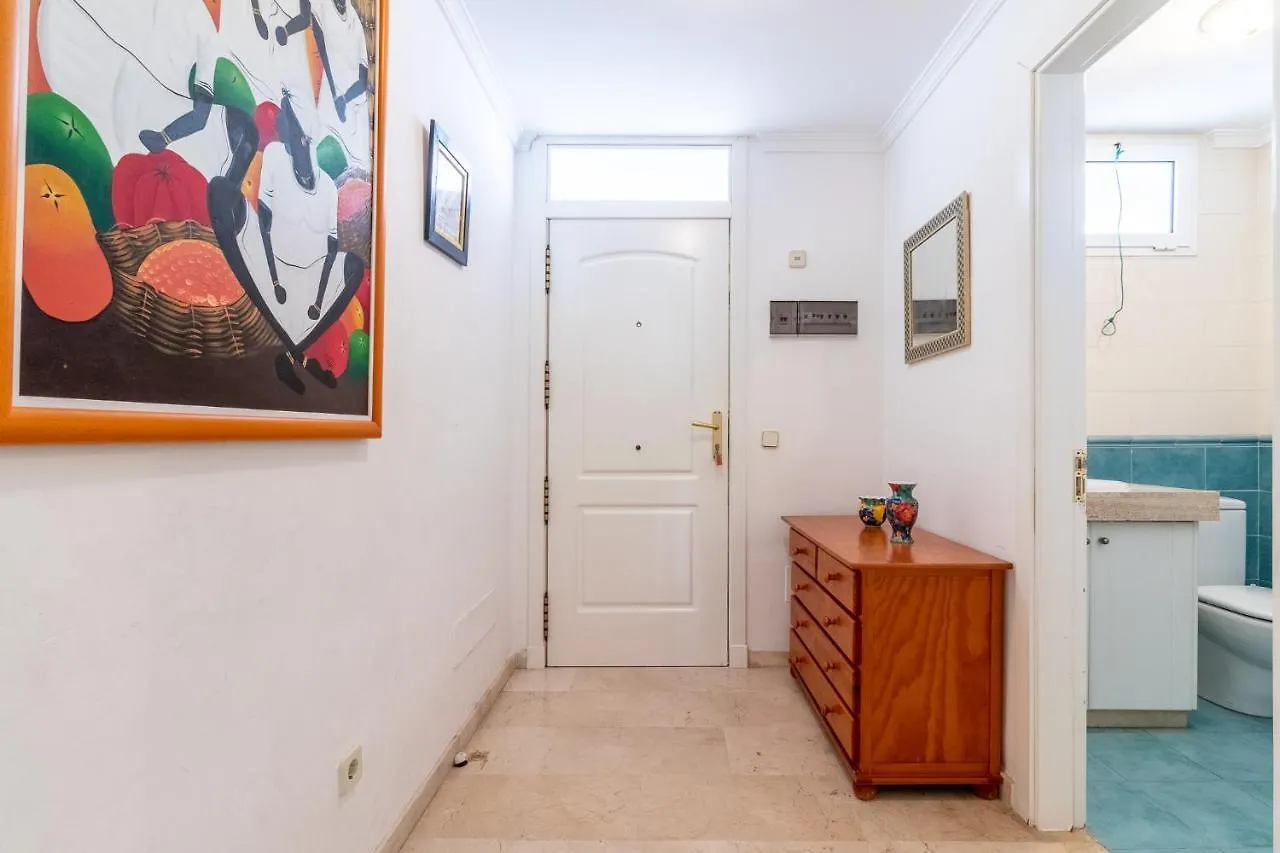Διαμέρισμα Flatguest Mogan + Beach + 2Bdr + Terrace